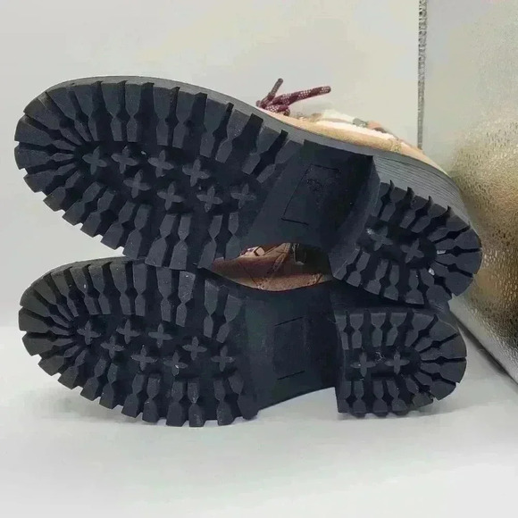 Madden Girl Womens Hayess Faux-Fur Lug Sole Hiker Booties, LT BEIGE, Size 5M - Picture 6 of 11